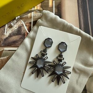 Kendra Scott Color Bar Allie Gunmetal Slate Statement Earrings